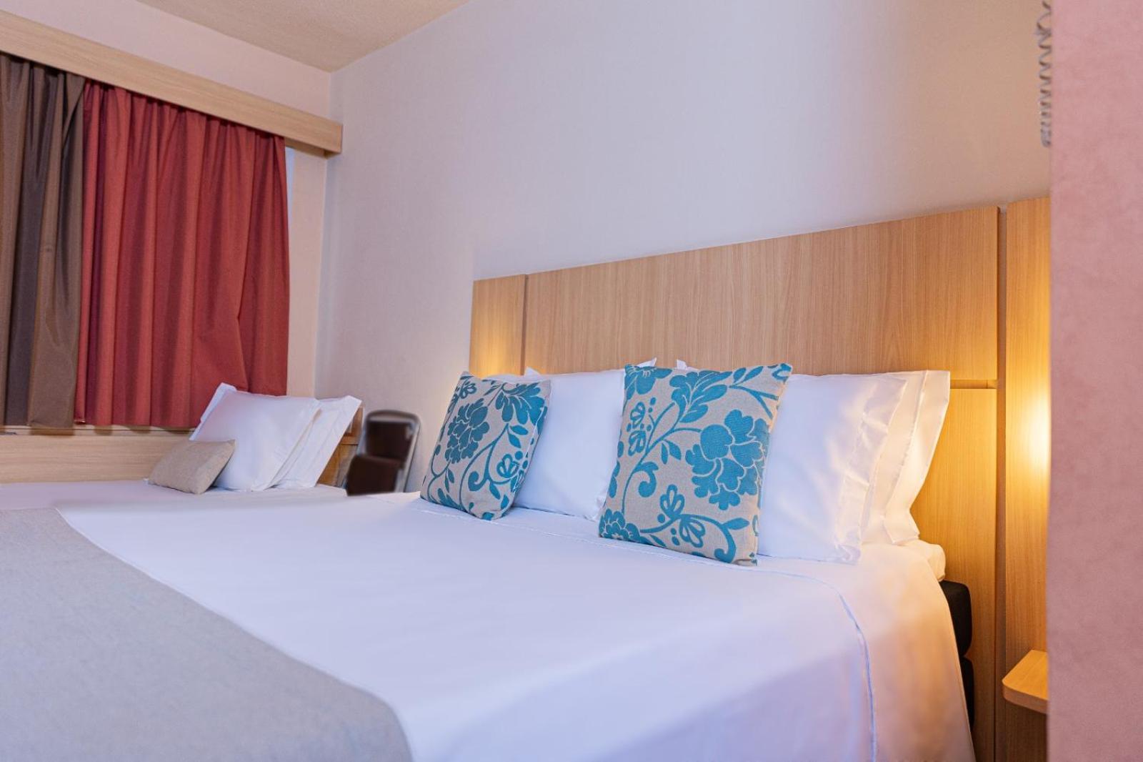 Hotel Lieto โปโซส เด คาลดัส ภายนอก รูปภาพ