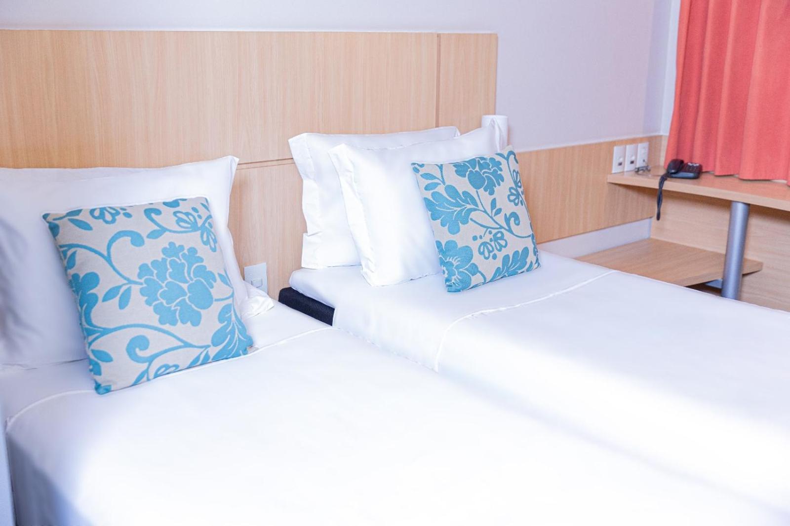 Hotel Lieto โปโซส เด คาลดัส ภายนอก รูปภาพ